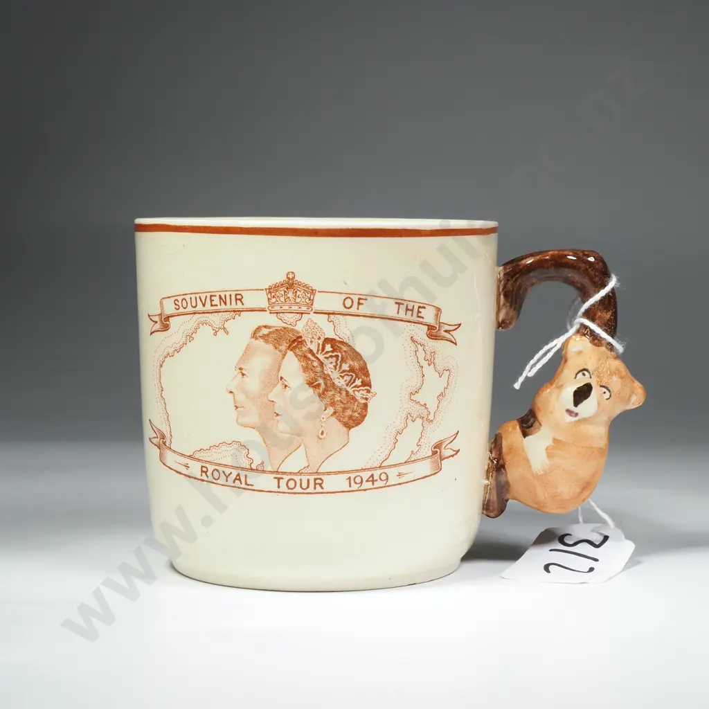 Brentleigh Souvenir Mug Commemorating the Visit of  George VI and Queen Elizabeth to Australia & NZ in 1949. Image 1++