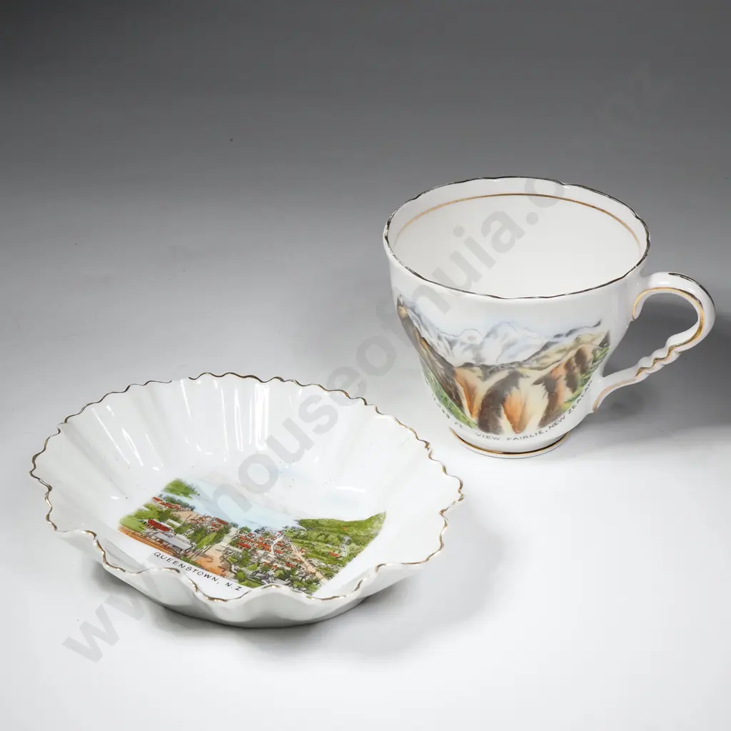 Royal Staffordshire Cup depicting Mt Cook & a Small Czechoslovakian Dish w View of Queenstown Image 1++
