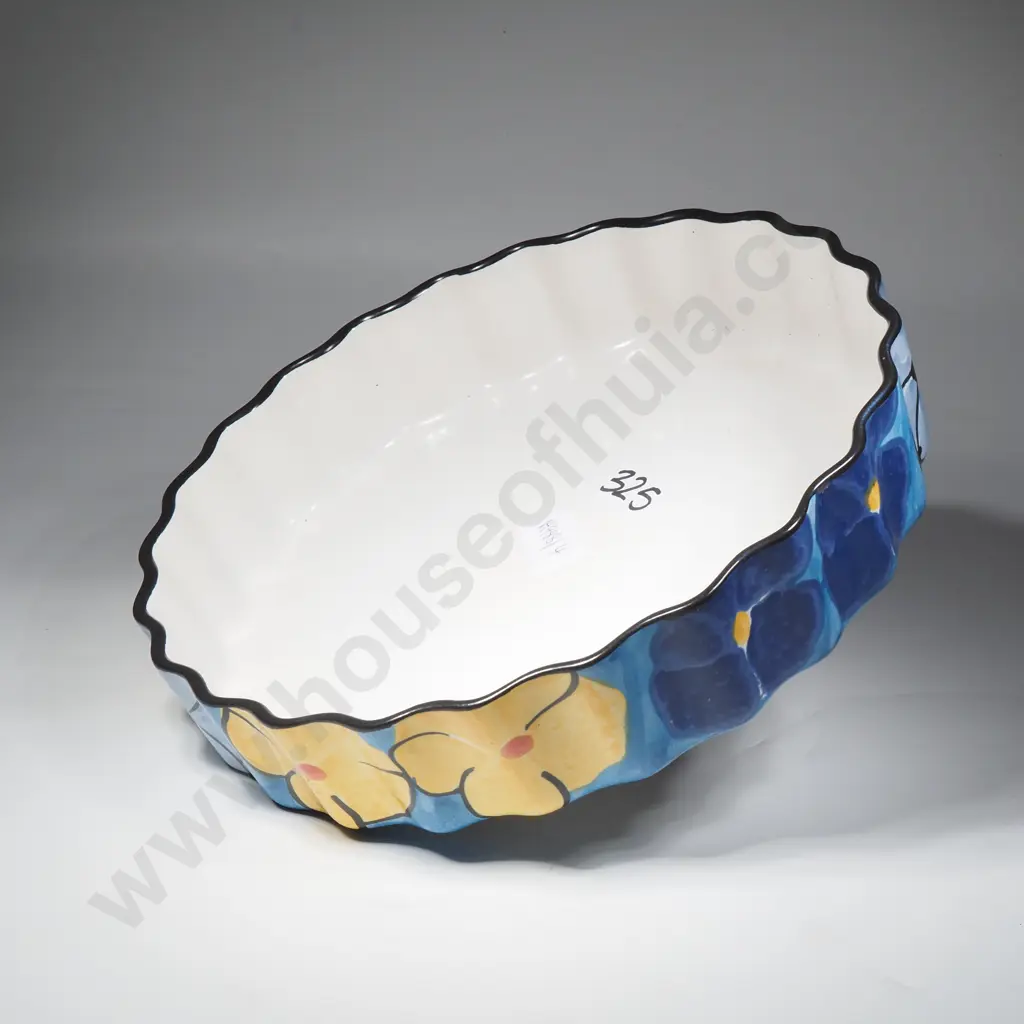 Colourful Temuka Pottery Pie Dish Decorated w Pansies Image 1++