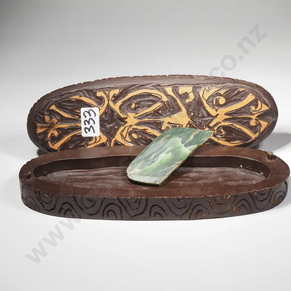 Oval Carved Box Marked Riku Takei 2006  Containing a Slice of Greenstone Image 1++