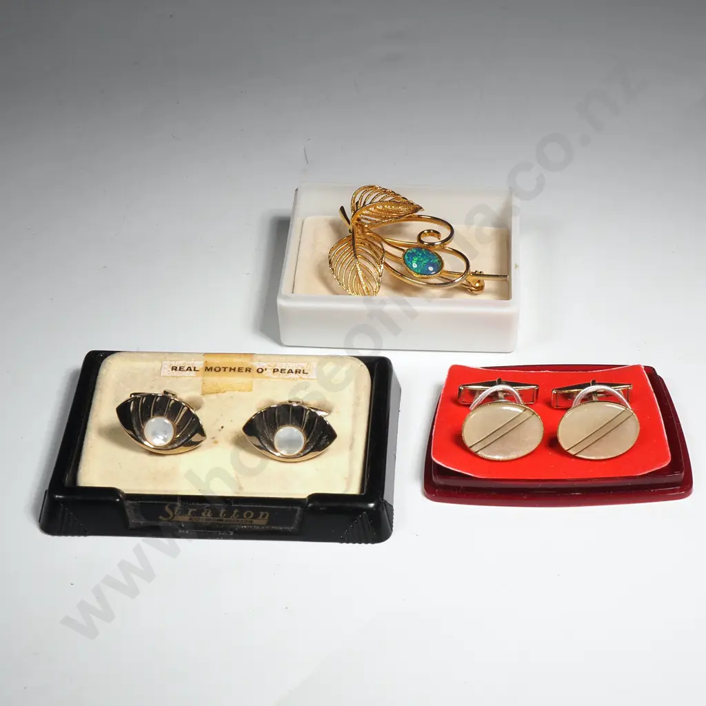 Two Vintage Cufflinks & Doublet Opal Brooch In the Form Of A Floral Spray  Image 1++