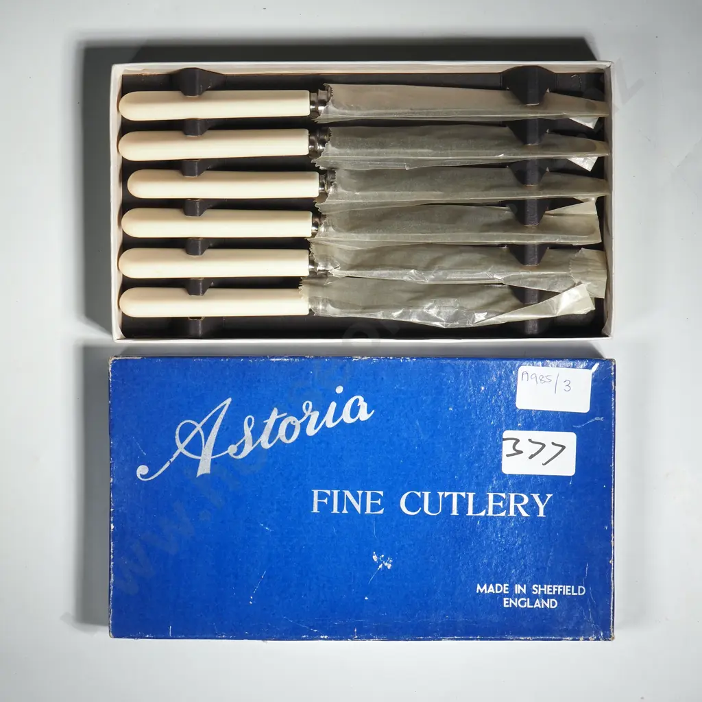 Set Of Six Astoria Bone Handled Entree  Knives Image 1++