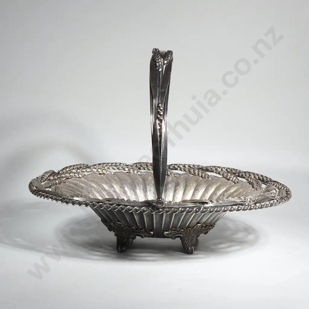 Silver Plate Bread Basket w Wheatsheaf Decoration  Image 1++