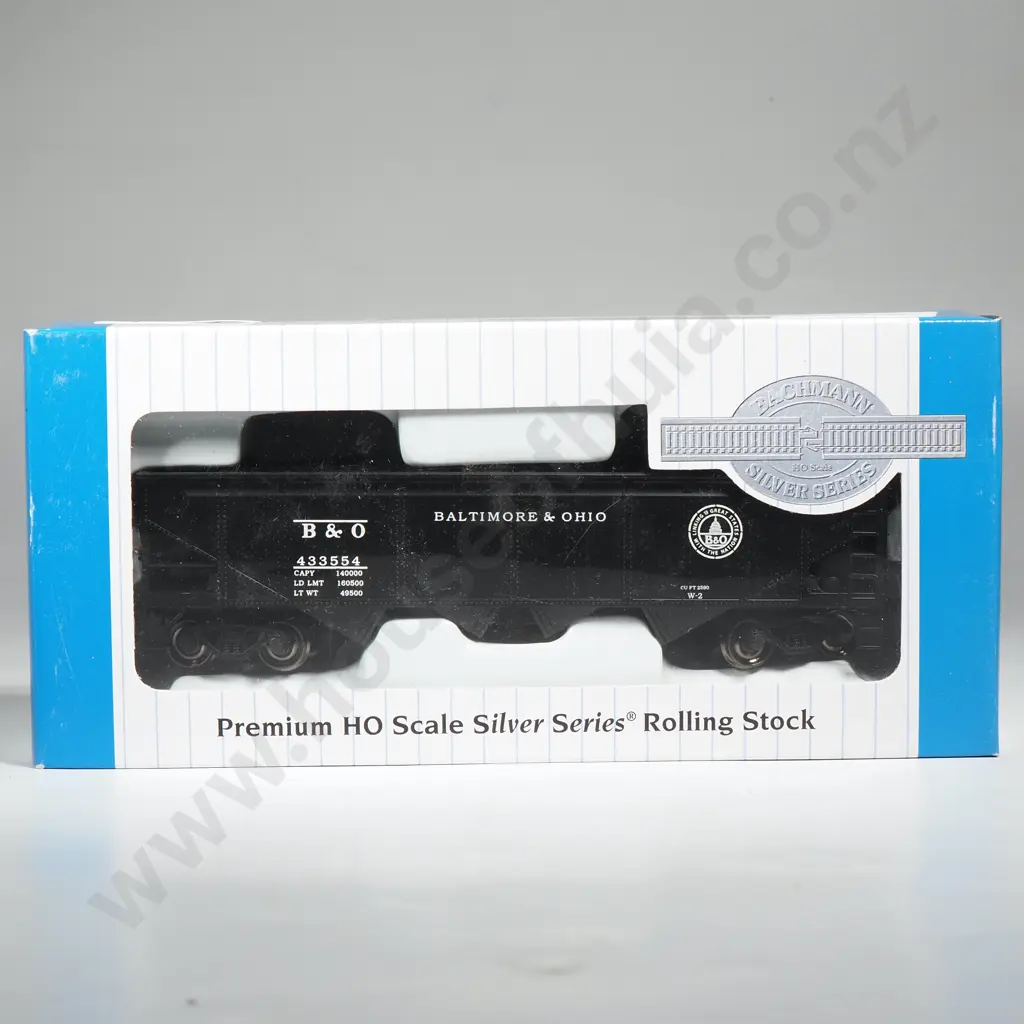 Bachmann HO Scale Silver Series Rolling Stock Model Freight Car (Baltimore & Ohio 3-Bay Hopper) Image 1++