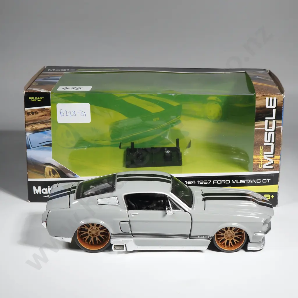 1967 Ford Mustang GT - Classic Muscle 1:24 Image 1++