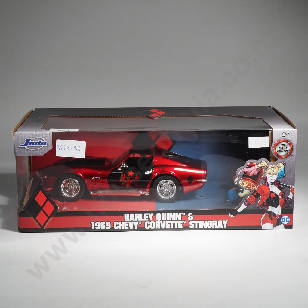 Harley Quinn & 1969 Chevy Corvette Stingray Image 1++