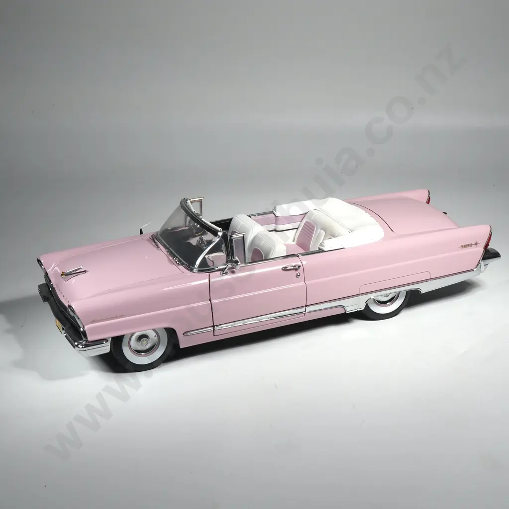 1956 Lincoln Premiere Open Convertible Image 1++