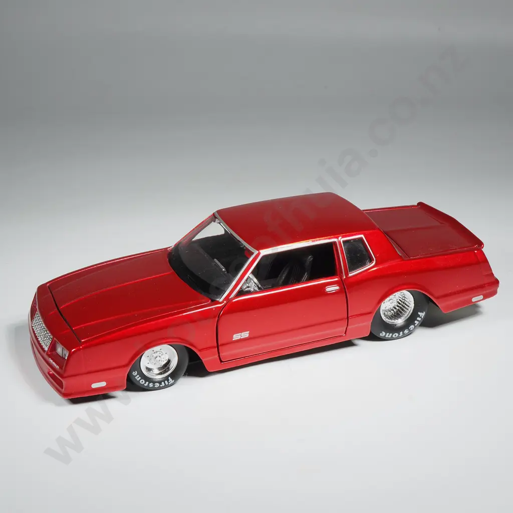 1986 Chevrolet Monte Carlo 1:24 Image 1++