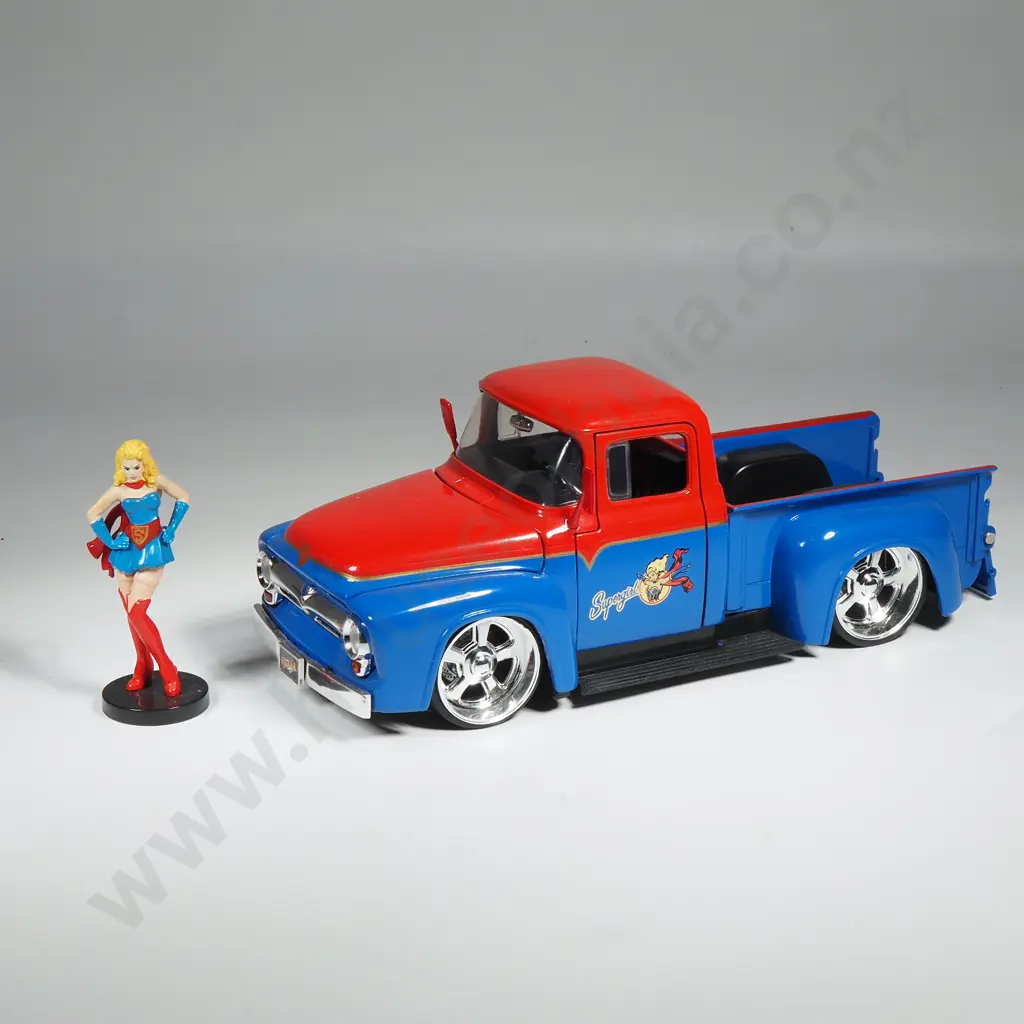 Supergirl & 1956 Ford F-100 Pickup Image 1++