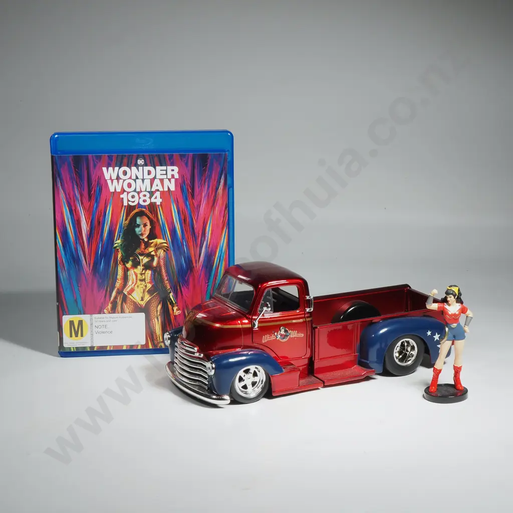 Wonder Woman 1952 Chevy Coe Pickup & DVD Image 1++