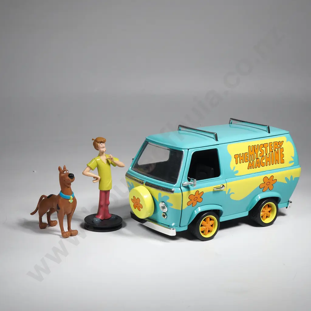 Mystery Machine With Shaggy & Scooby Doo Figures Image 1++