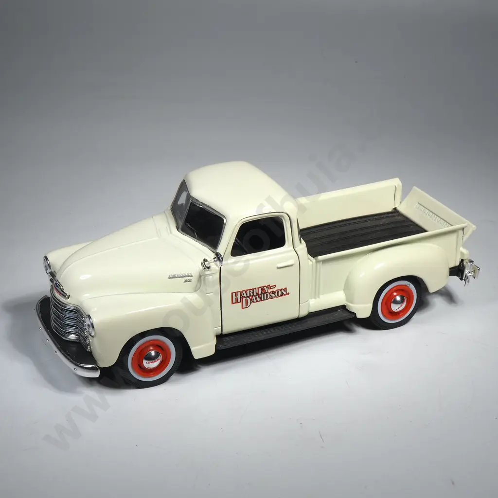 1950 Chevrolet 3100 Pickup & Bike Image 1++