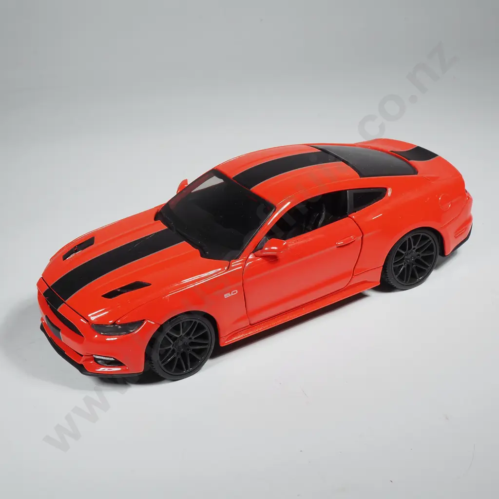 2015 Ford Mustang GT 1:24 Image 1++