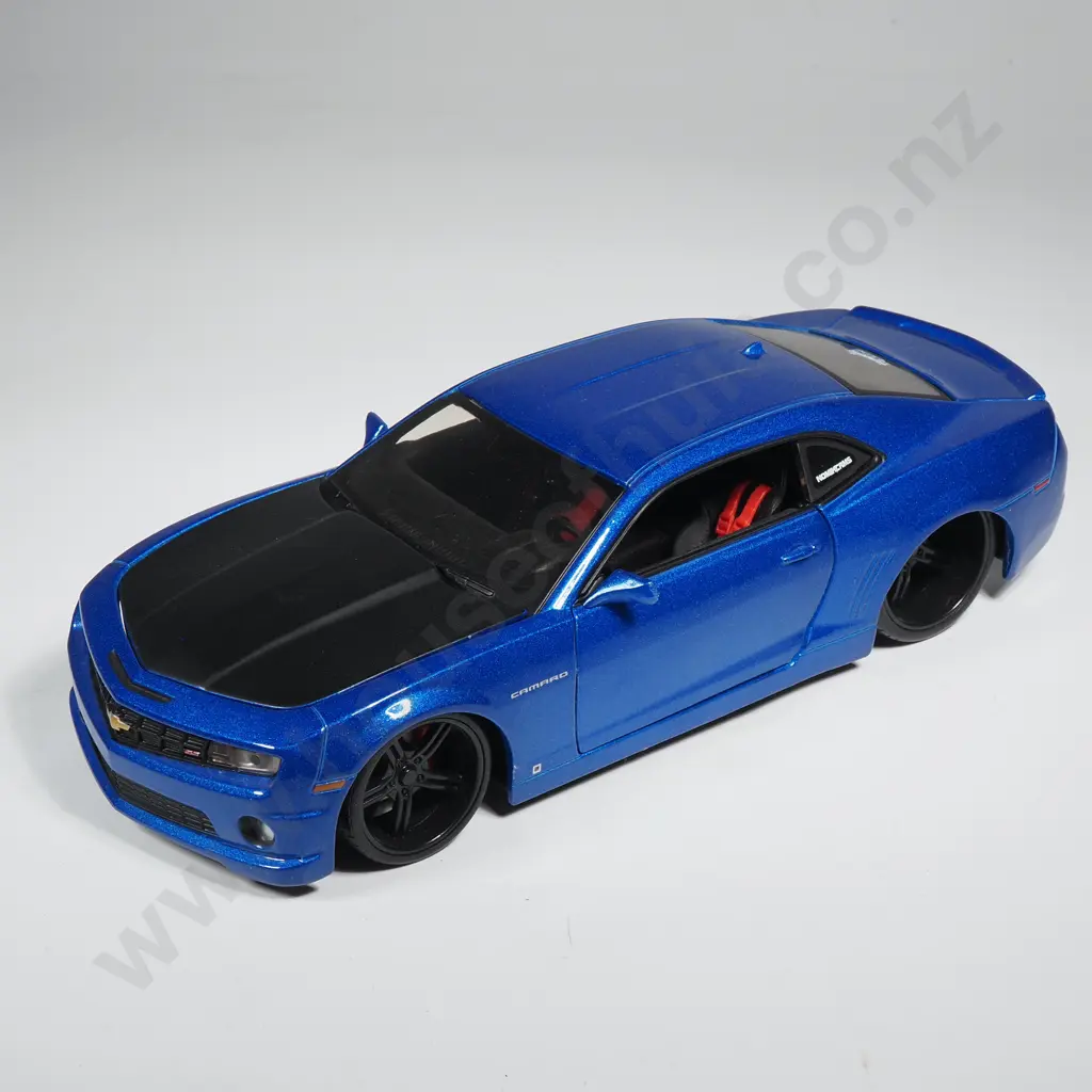 2010 Chevrolet Camaro SS RS 1:24 Image 1++