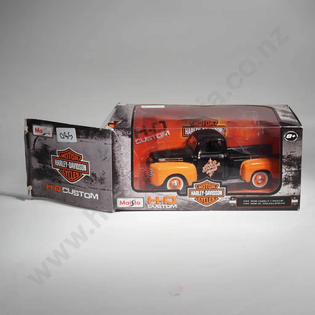 Ford F1 Pickup & Motorcycle Image 1++