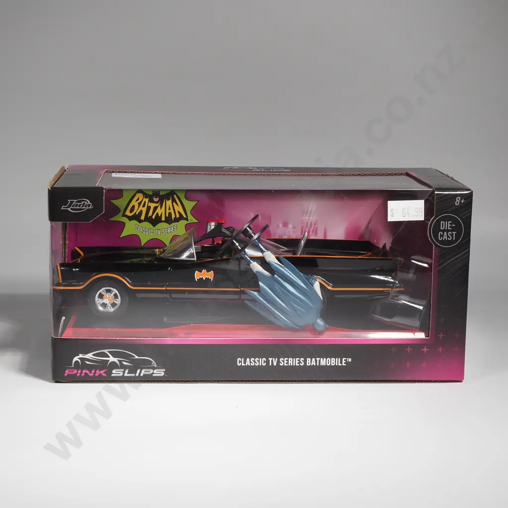 Batmobile & Figures Image 1++