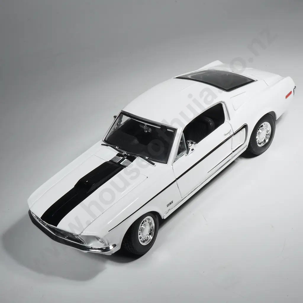 1968 Ford Mustang GT Cobra Jet 1:18 Image 1++