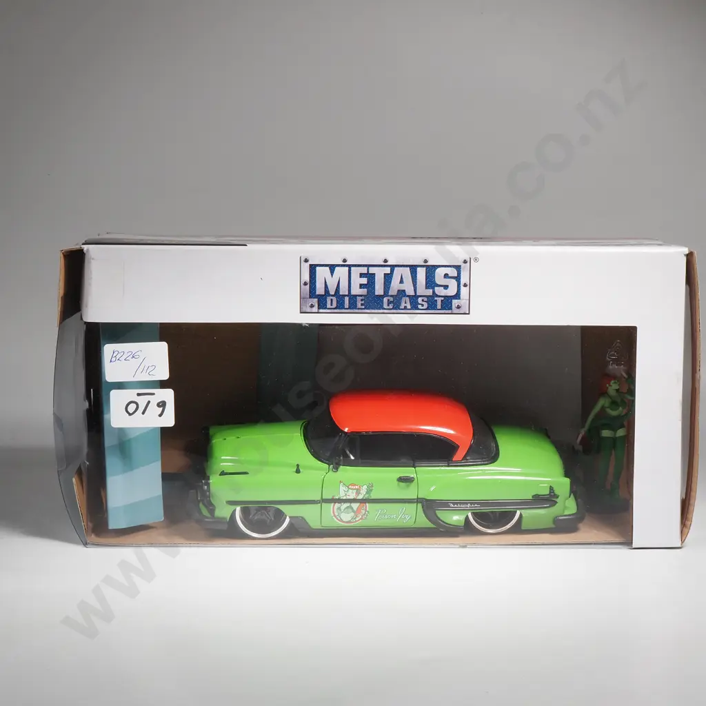 Poison Ivy & 1953 Chevy Bel Air Image 1++