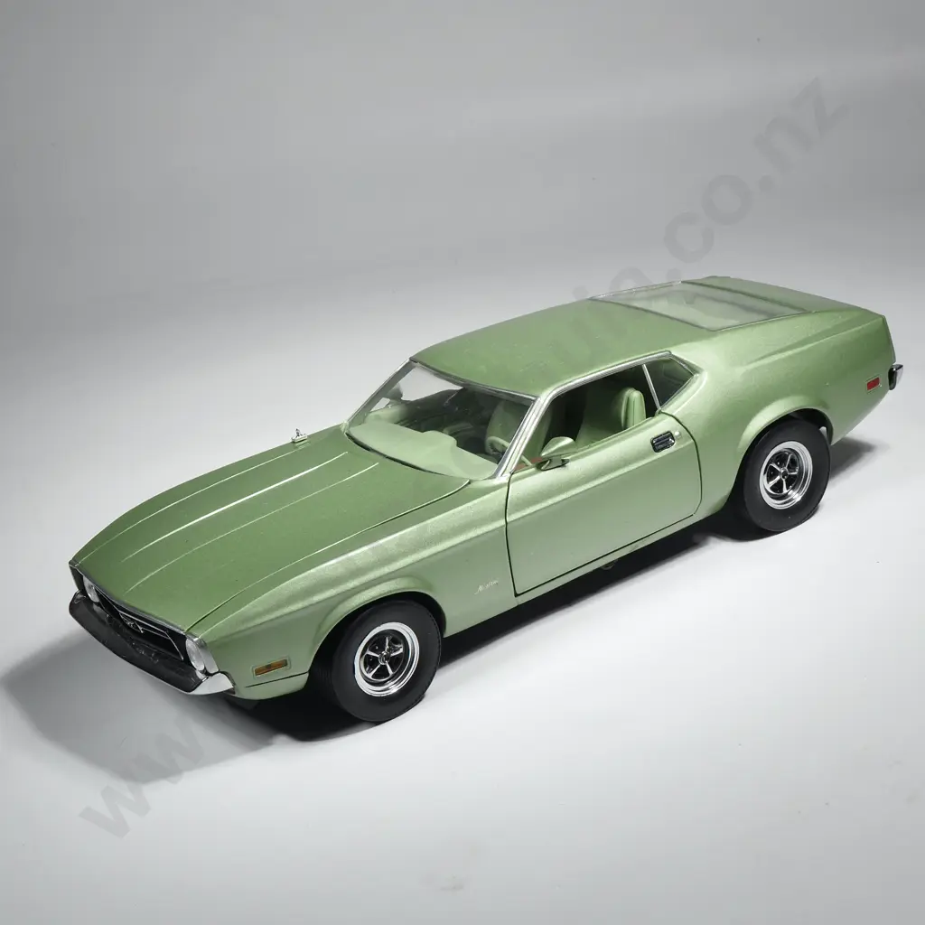 1971 Ford Mustang Sportsroof 1:18 Image 1++