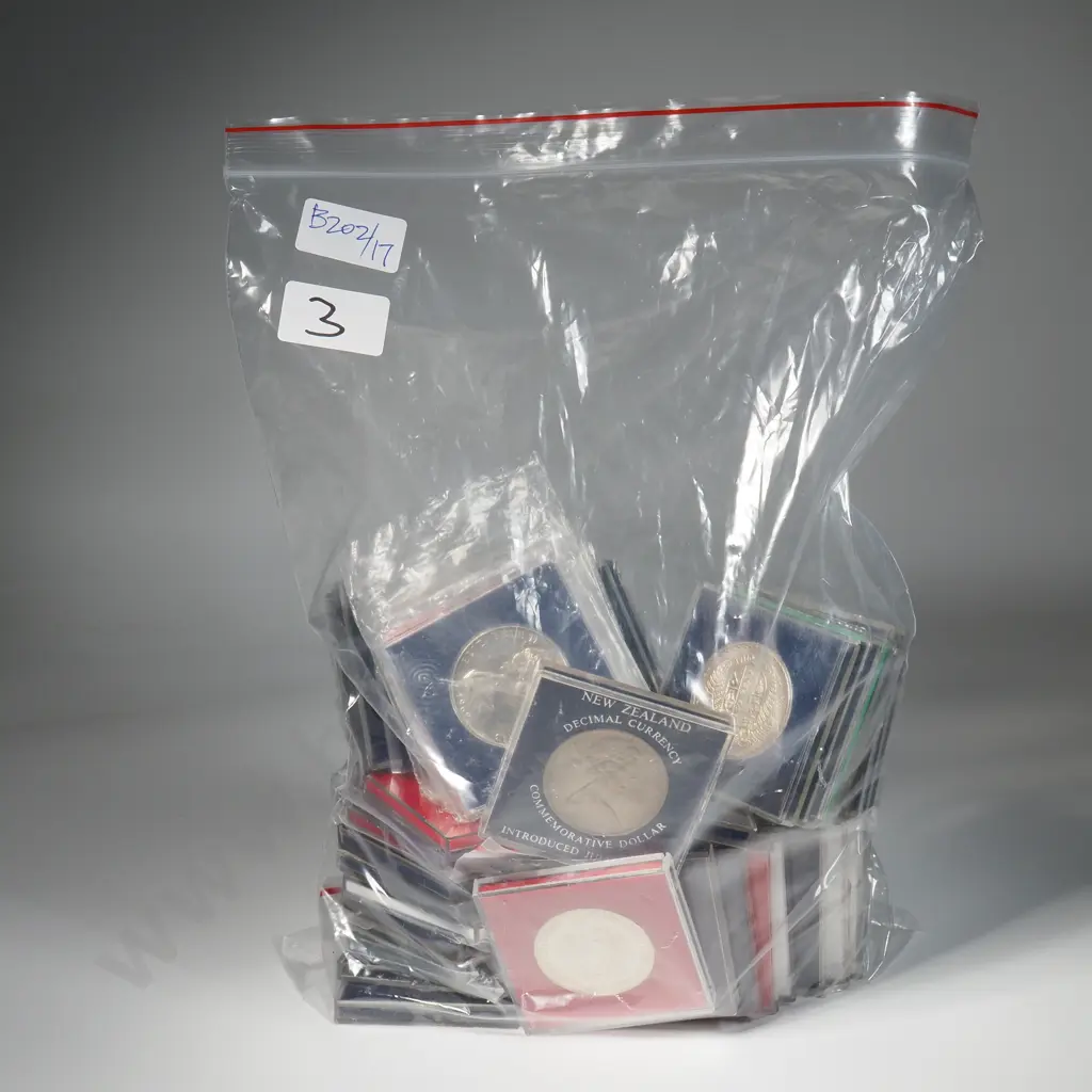 50 Assorted New Zealand UNC One Dollar Coins Image 1++