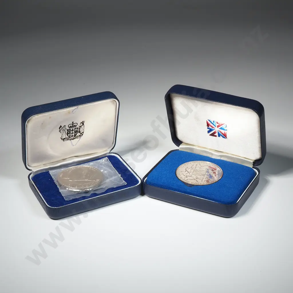 Two New Zealand Proof One Dollar Coins Image 1++