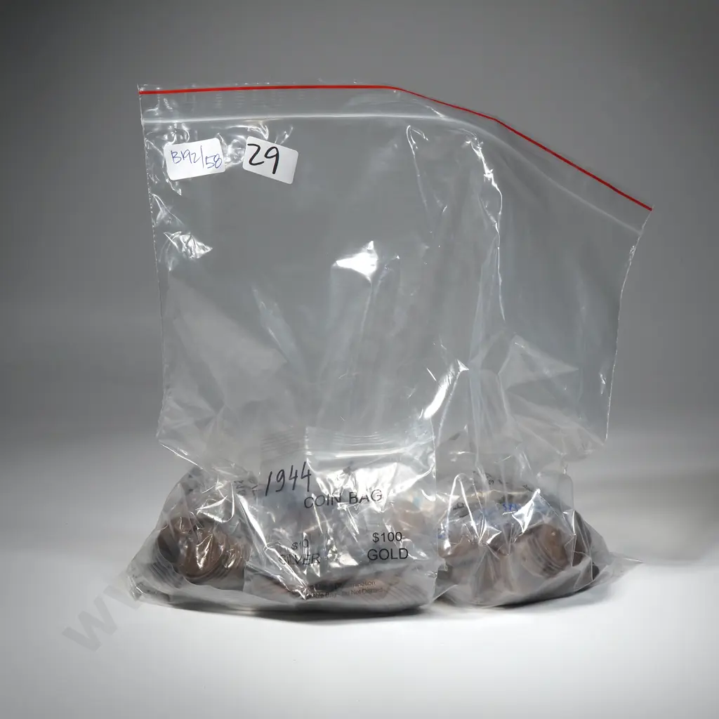 2.9 KG of New Zealand 1940's Pennies - Bagged by Year Image 1++