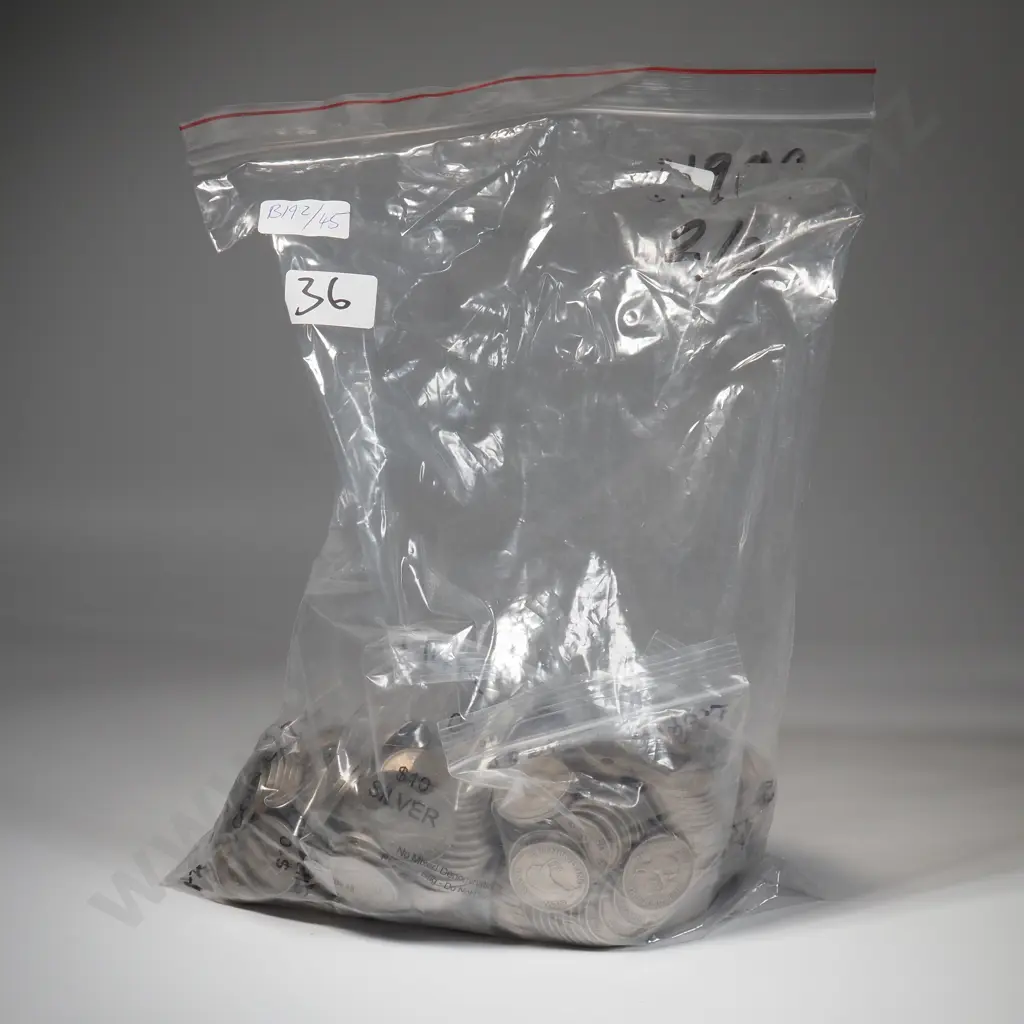5.35 KG of New Zealand 1940's Florins - Bagged by Year  - Post 1947 Image 1++
