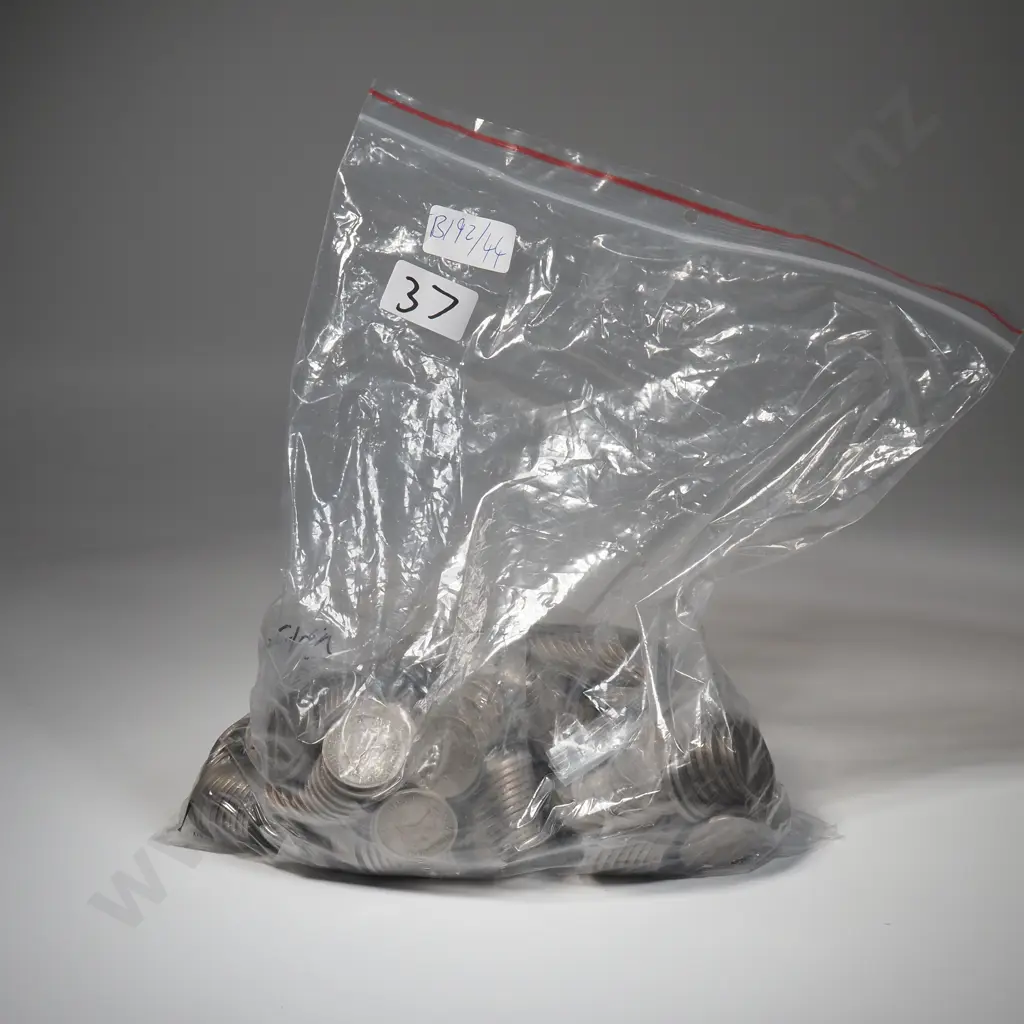 4.15 KG of New Zealand 1950's Florins - Bagged by Year Image 1++