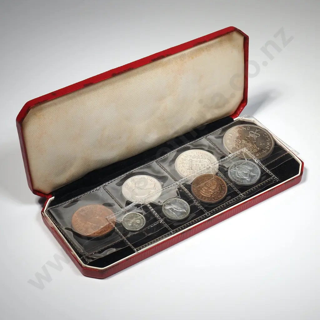 1953 New Zealand Cased Proof Set Image 1++