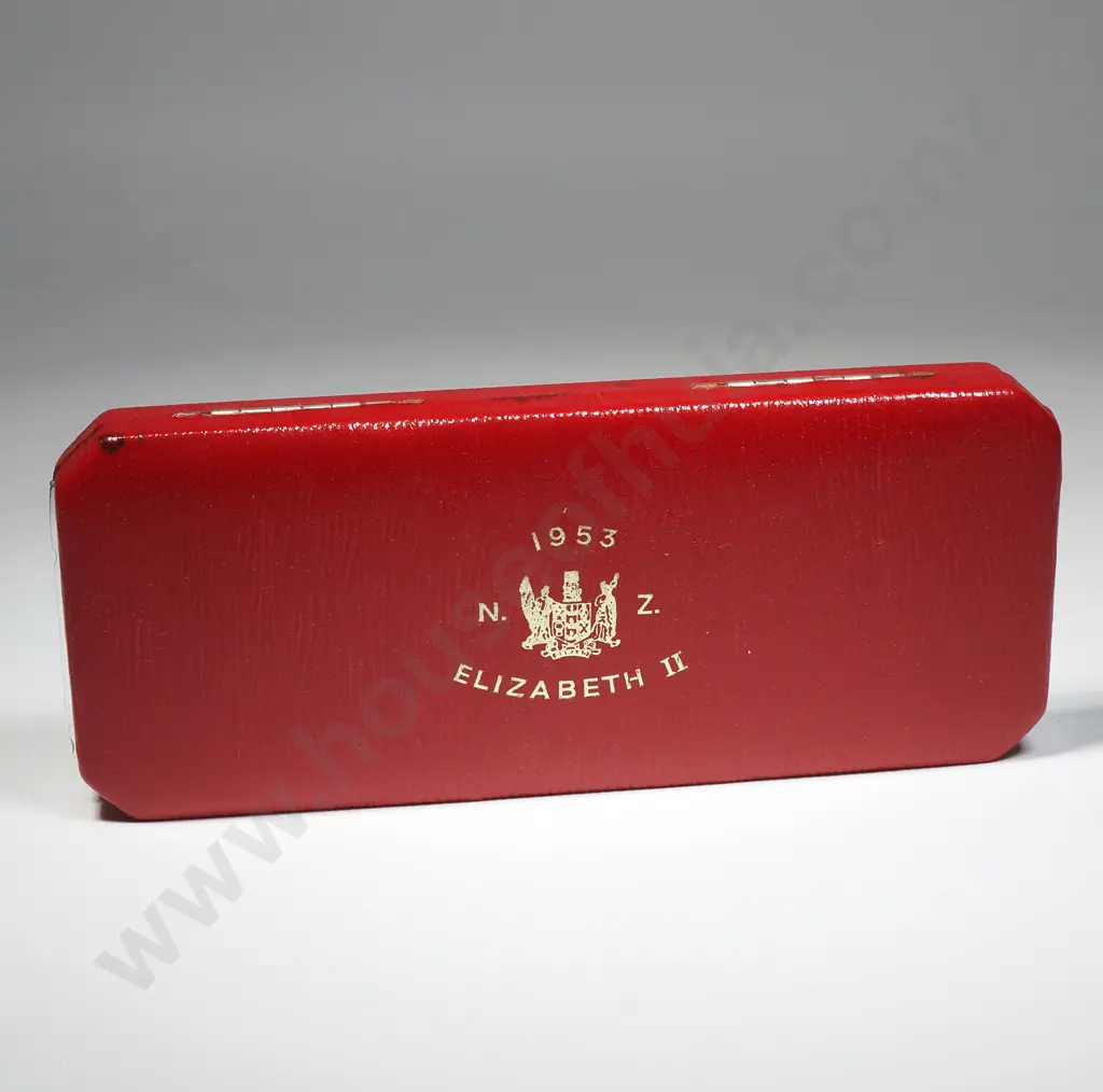 1953 New Zealand Cased Proof Set Image 1++