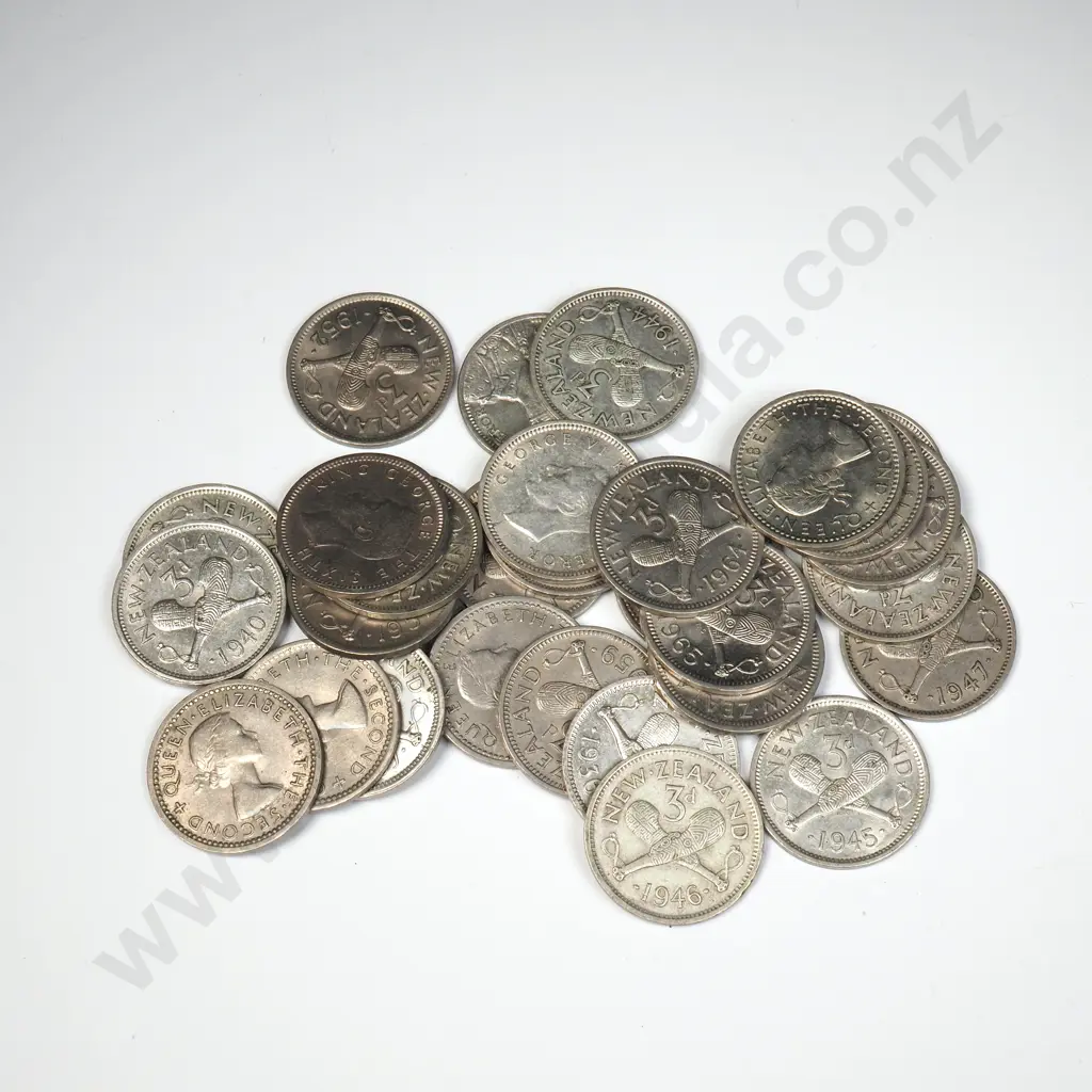 Complete Set of New Zealand Threepence's except 1935 Image 1++