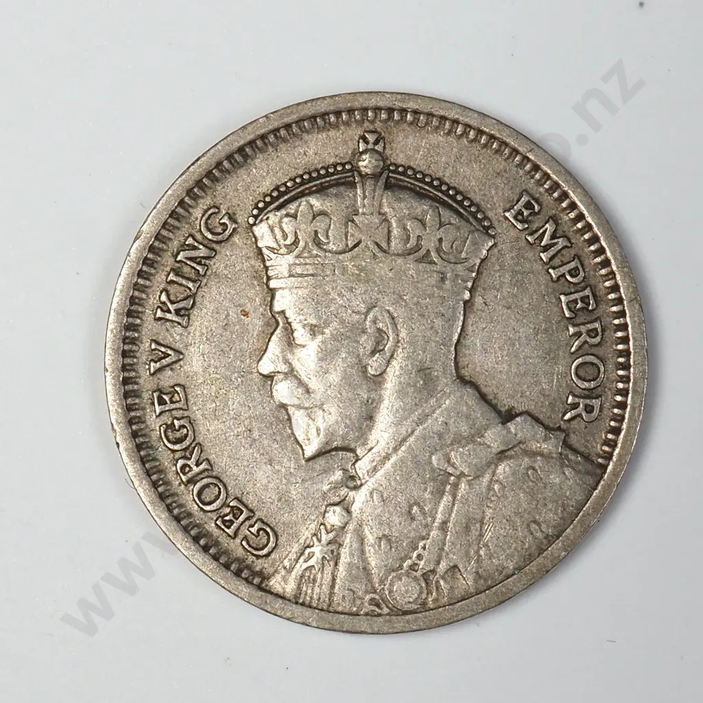 1935 New Zealand Threepence Coin Image 1++