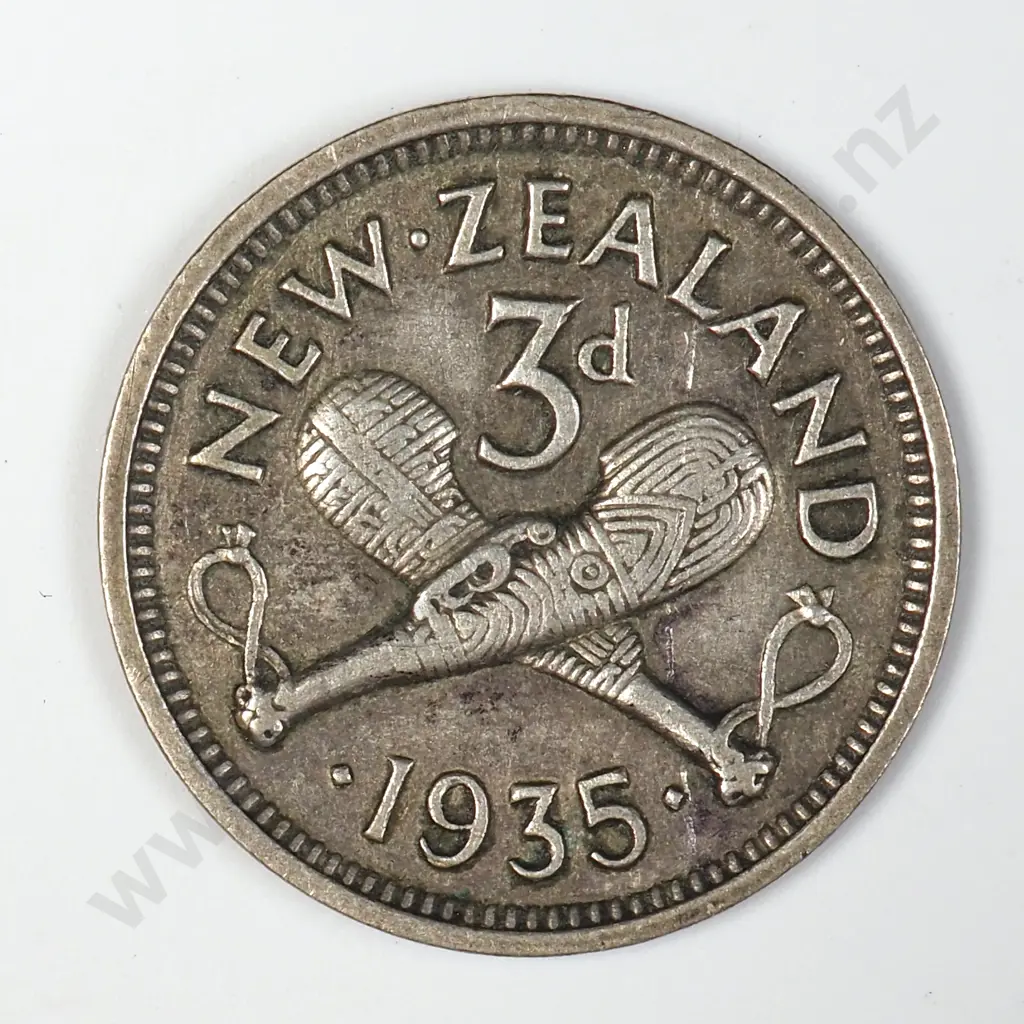 1935 New Zealand Threepence Image 1++