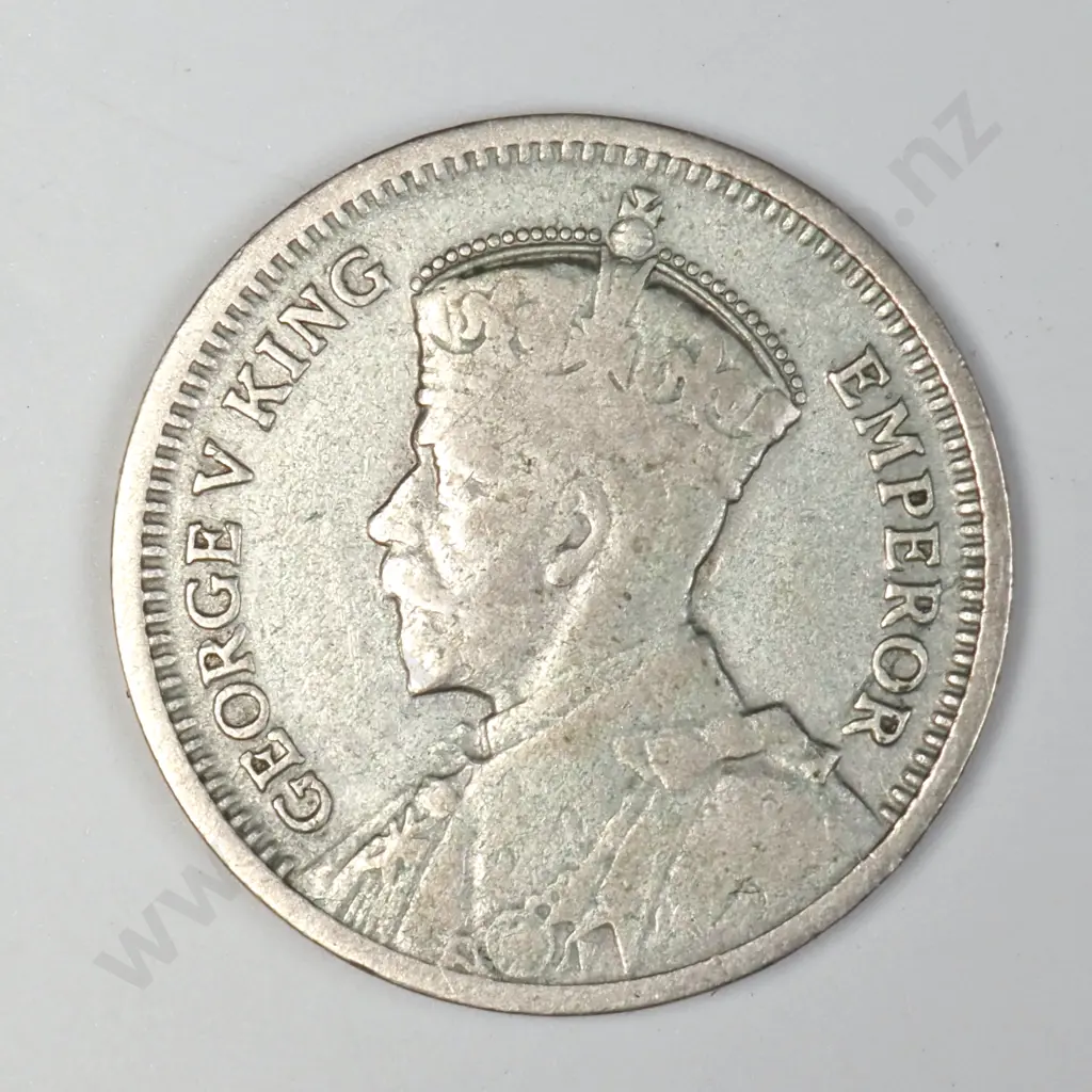 1935 New Zealand Threepence Image 1++