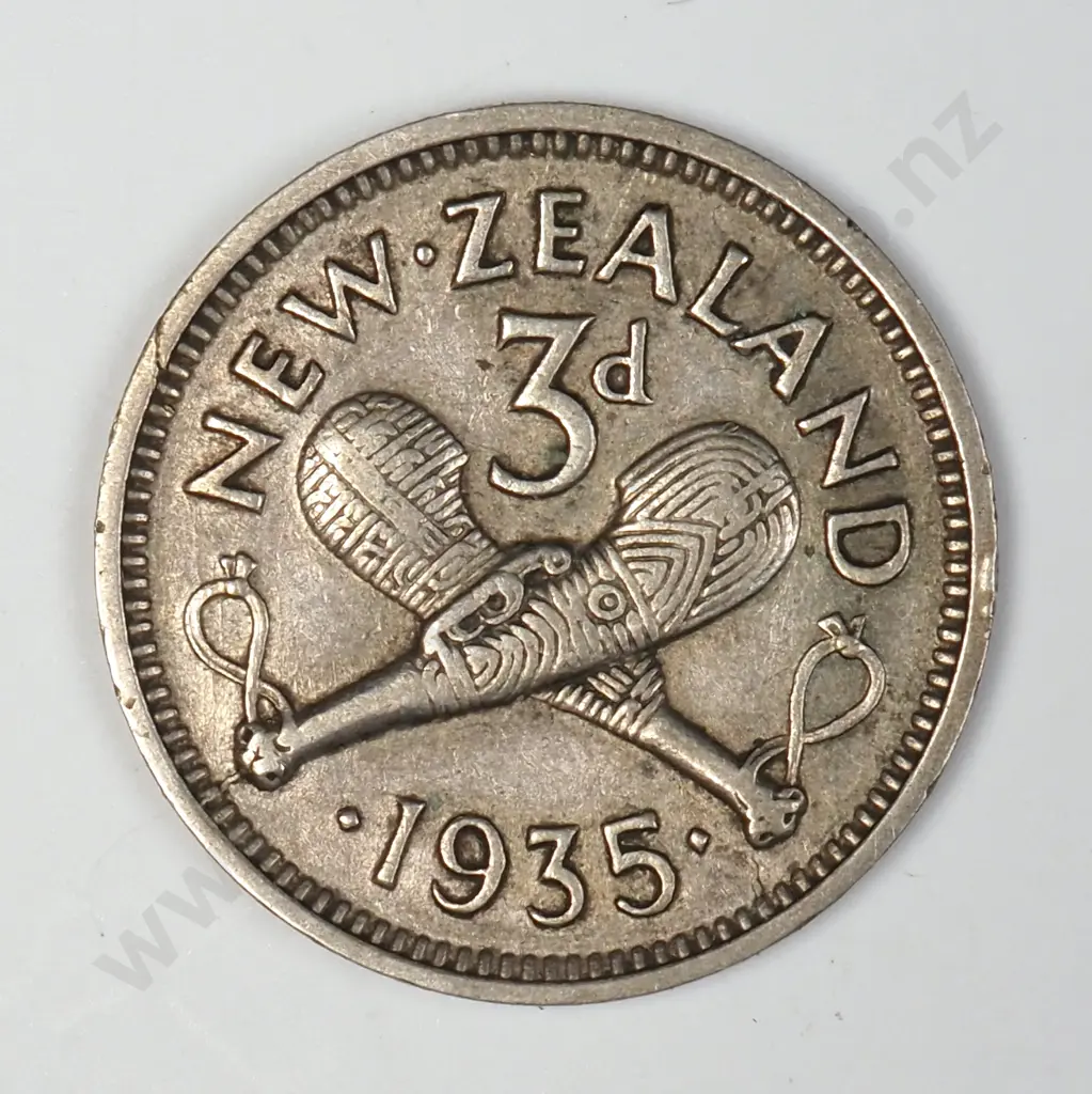 1935 New Zealand Threepence Image 1++