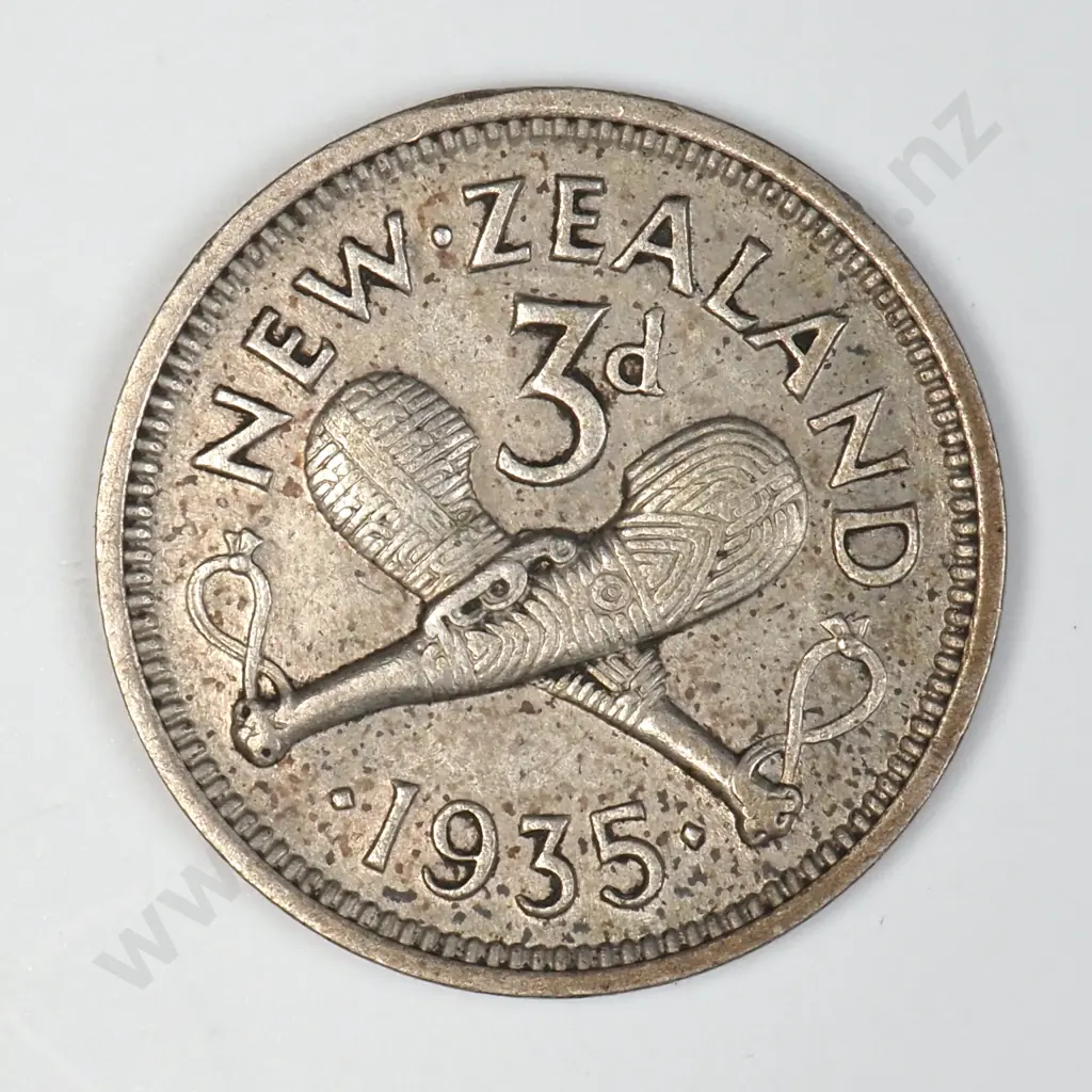 1935 New Zealand Threepence Image 1++