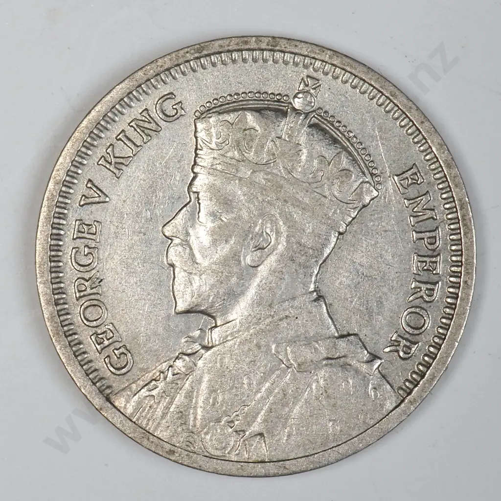 1935 New Zealand Threepence Image 1++