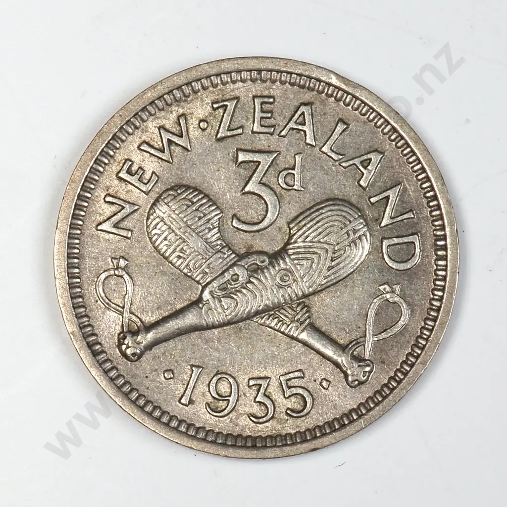 1935 New Zealand Threepence Image 1++