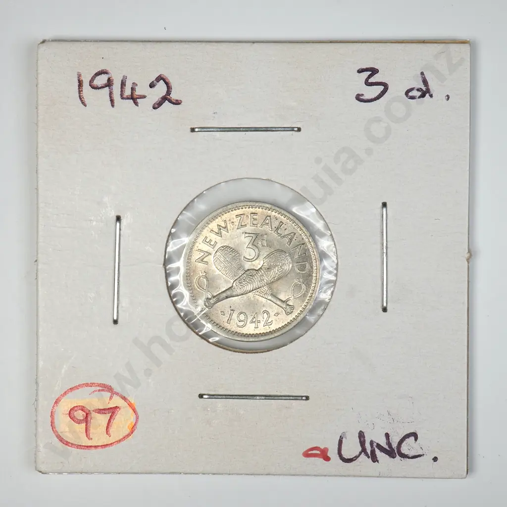 1942 New Zealand Threepence - Better Grade Image 1++