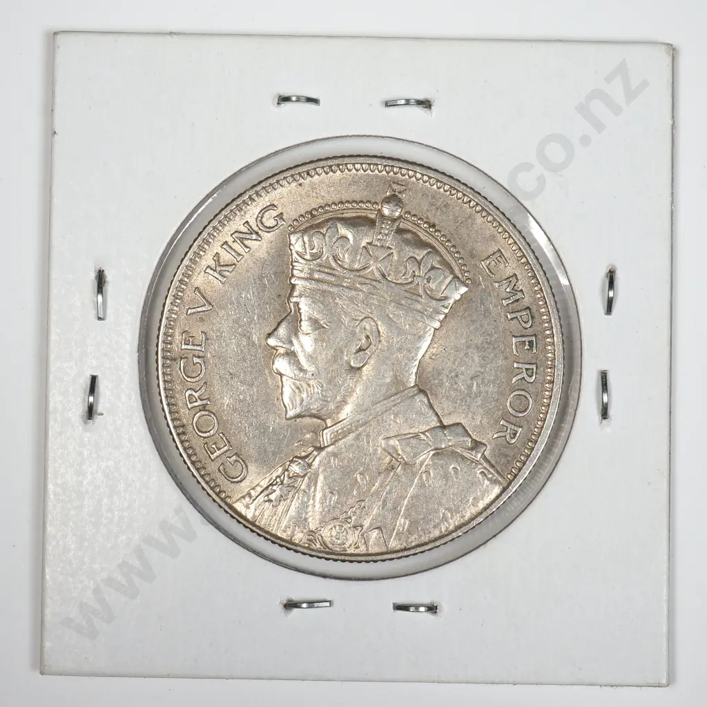 1933 New Zealand Half Crown - Better Grade Image 1++