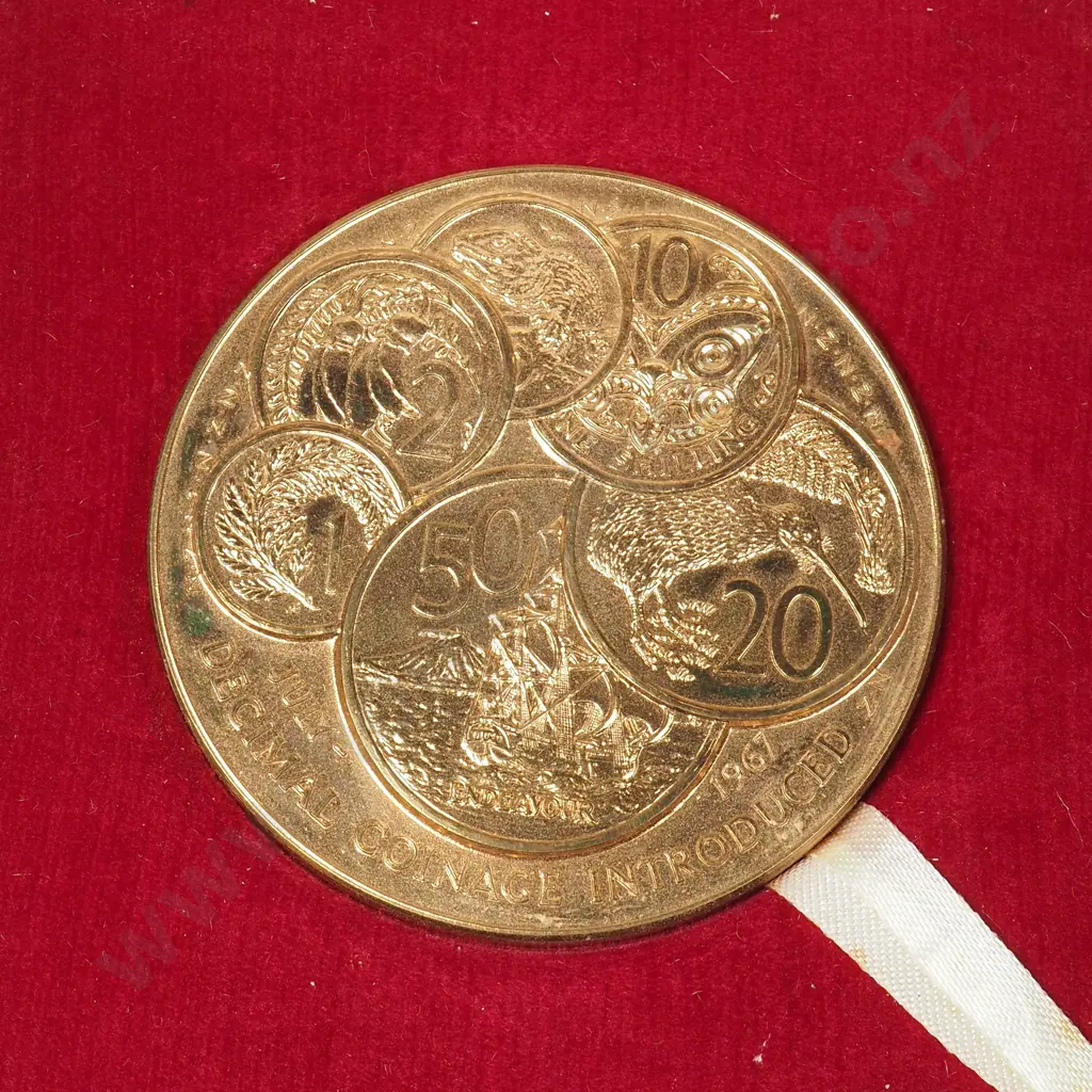 Royal Numismatic Society of New Zealand Decimal Coinage Medal Image 1++