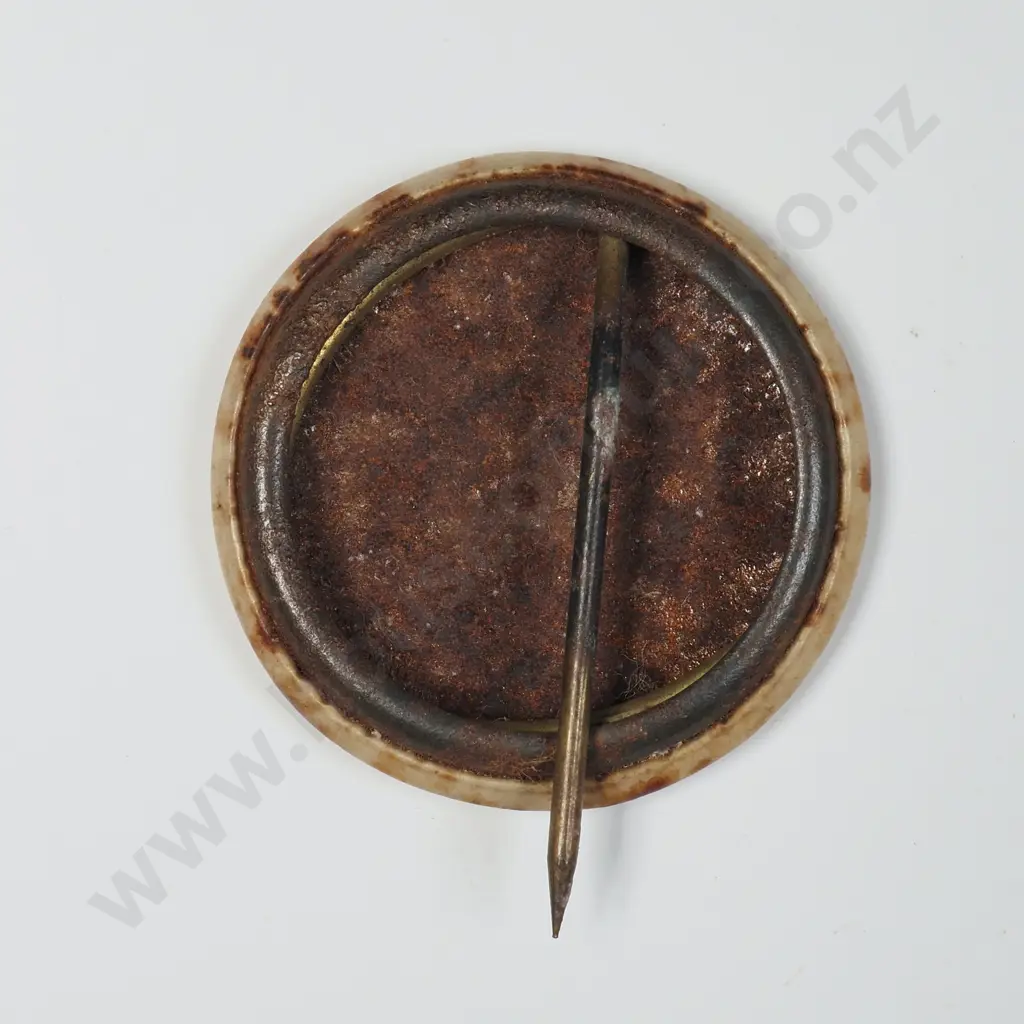 1915 Our Soldiers Queen Auckland - Patriotic Pin Image 1++