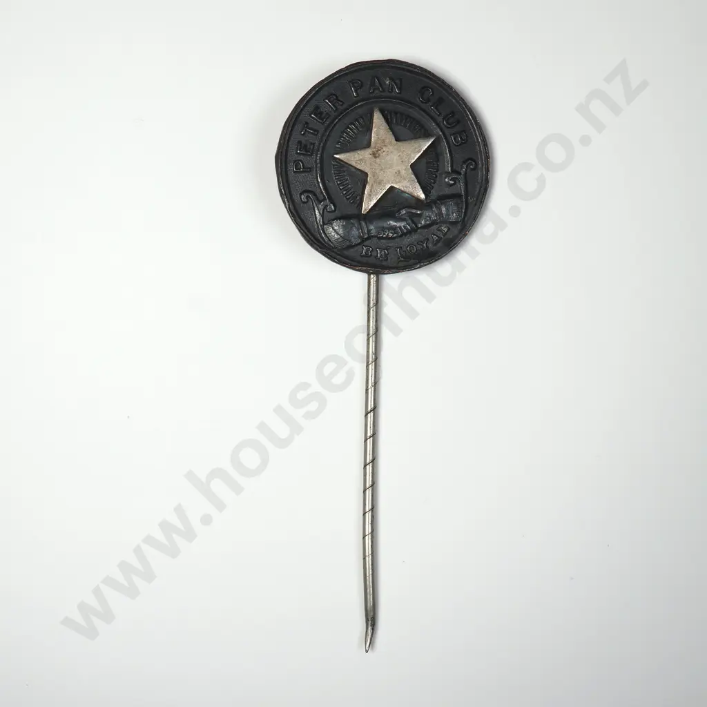 Peter Pan Club Bronze Pin by Kohn Auckland Image 1++