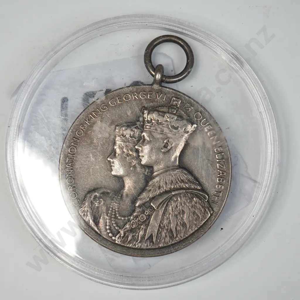 1937 Coronation Surrey Country Rifle Association Prize Medal - Small Bore  Image 1++
