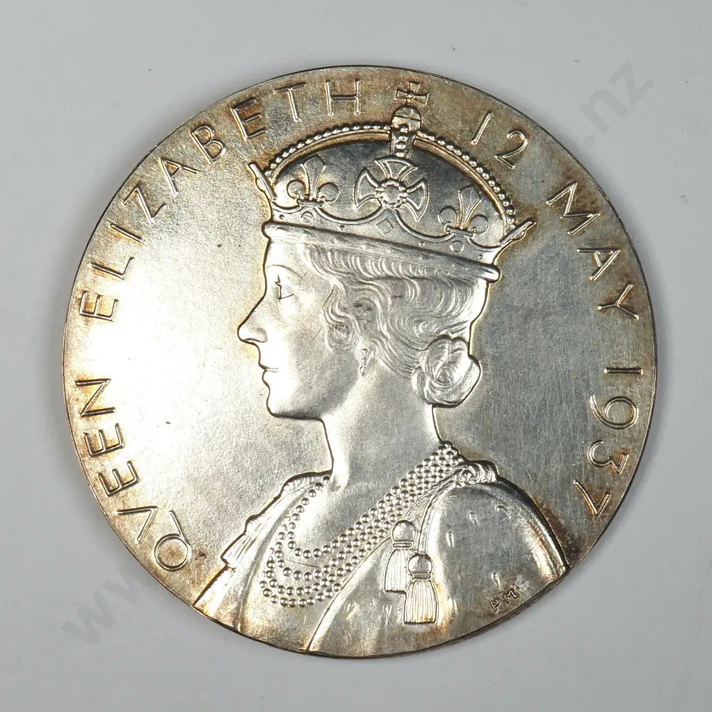 Cased 1937 Sterling Silver Coronation Medallion Image 1++
