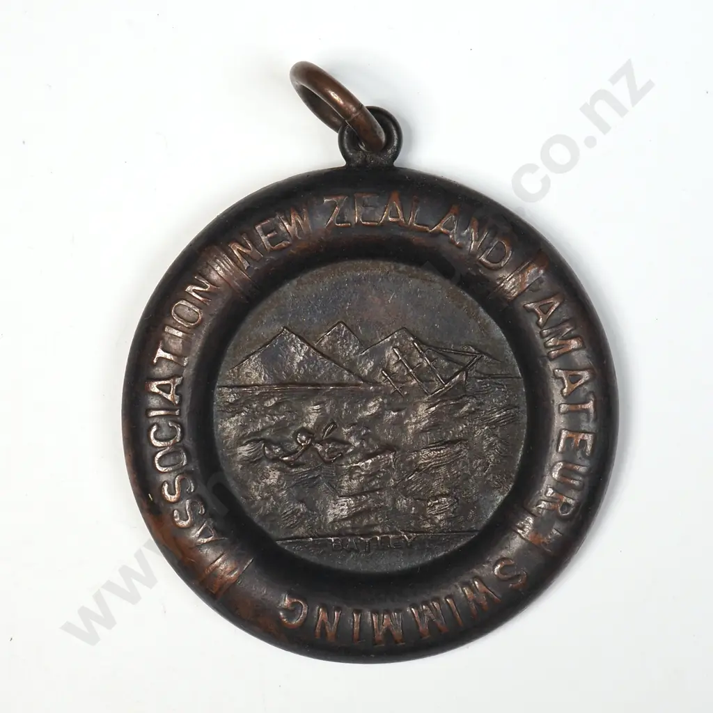 Cased Royal Life Saving Society Medal - 1914 New Zealand Championship - A Haworth Image 1++