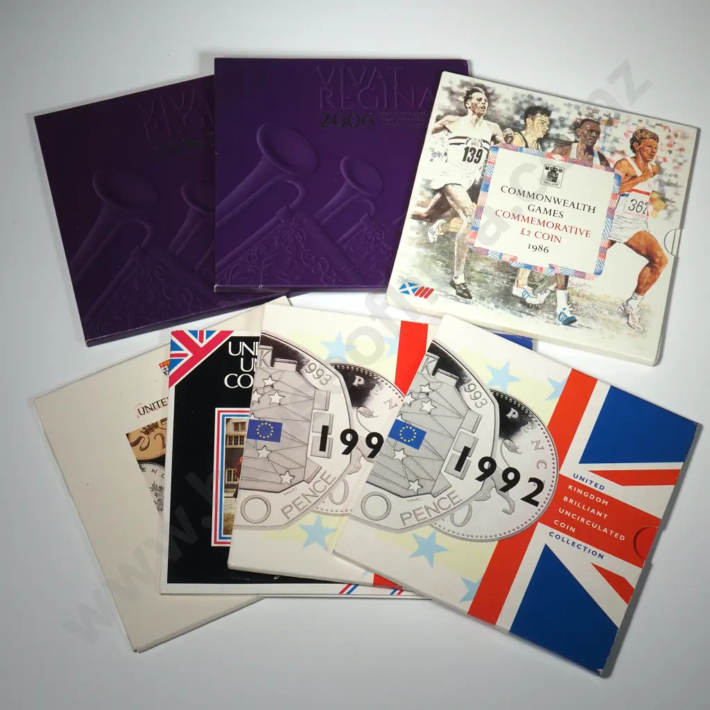 Seven Great Britain mint Sets / Crowns Image 1++