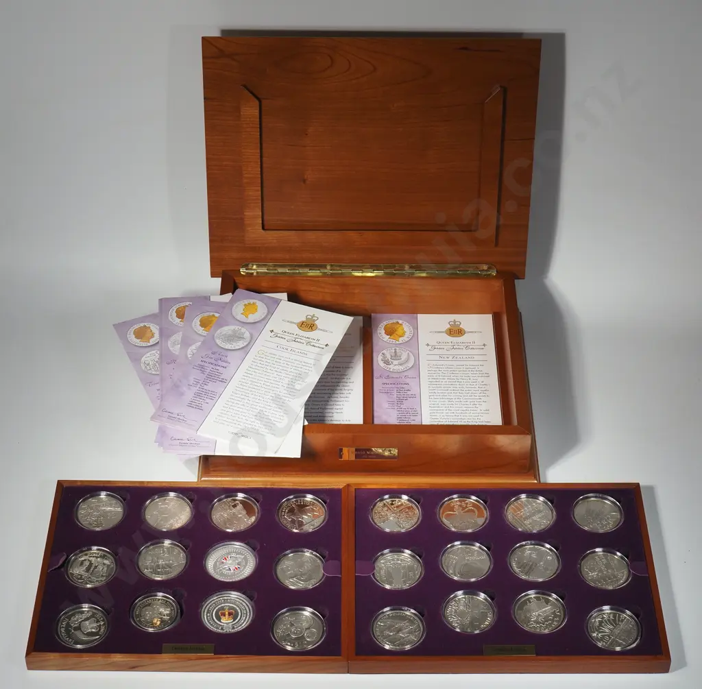 Impressive 2003 Sterling Silver Queen Elizabeth II Golden Jubilee Collection in Cherry Wood Box - 637.69 ASW Silver Image 1++