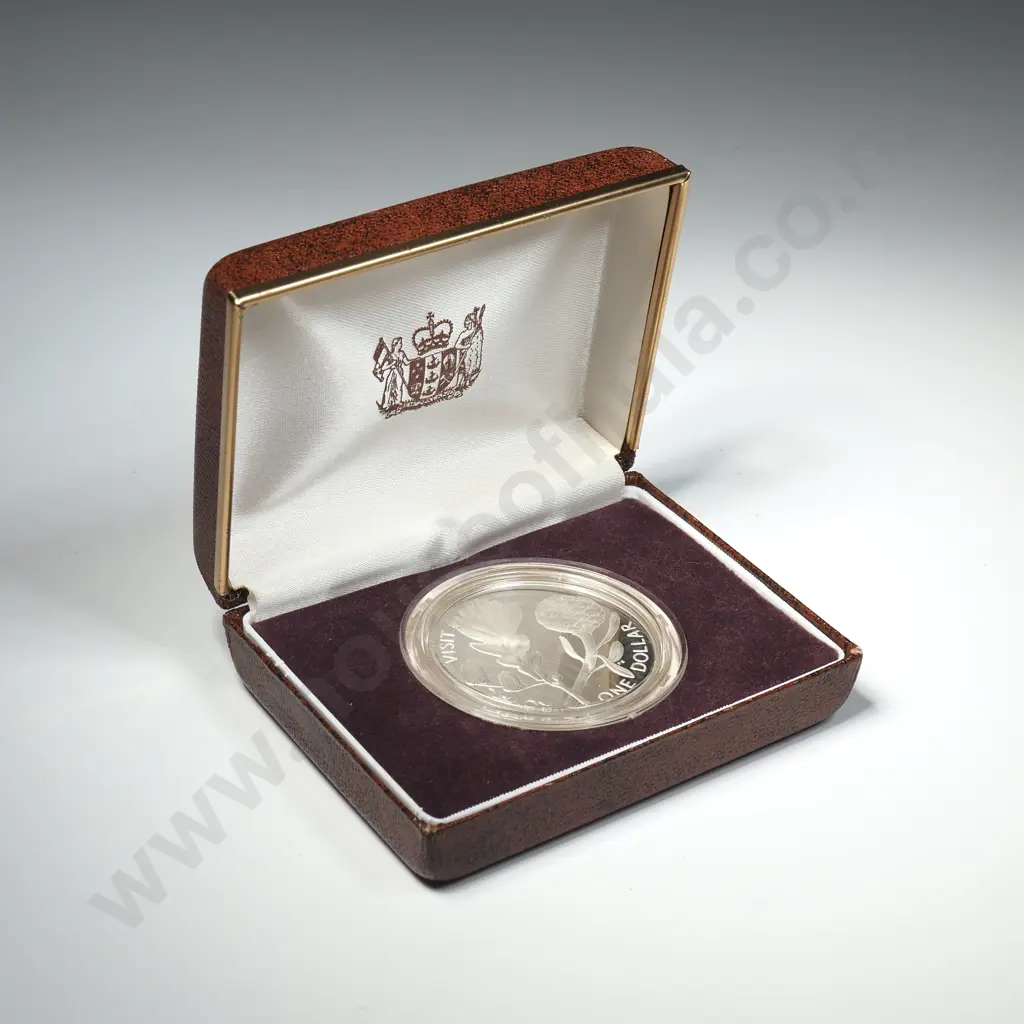 New Zealand Silver Proof One Dollar Coin  Image 1++