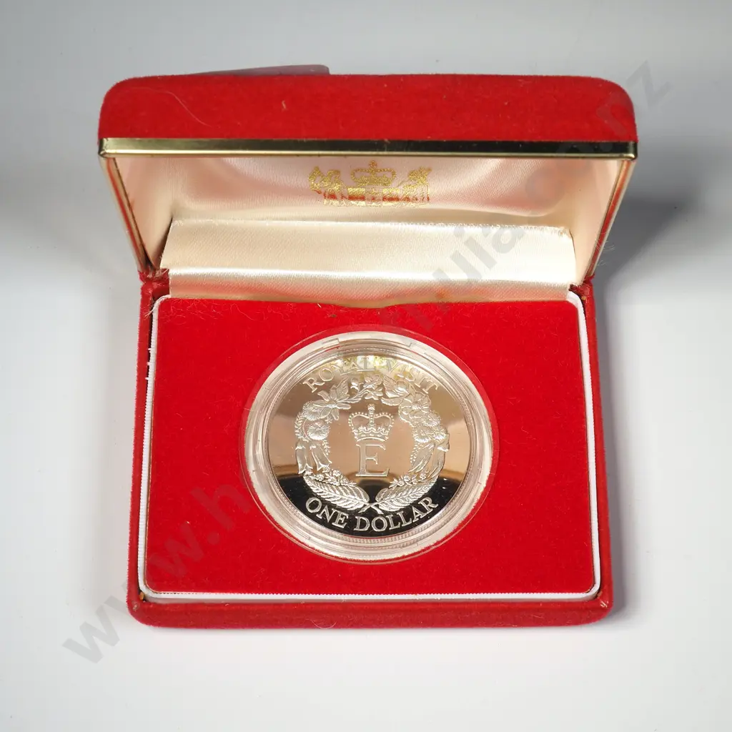 New Zealand Silver Proof One Dollar Coin  Image 1++